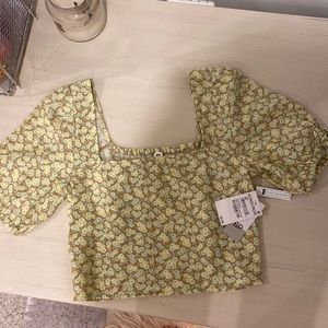 Nordstrom square neck puff sleeve crop top. Brand new never worn, size xxs